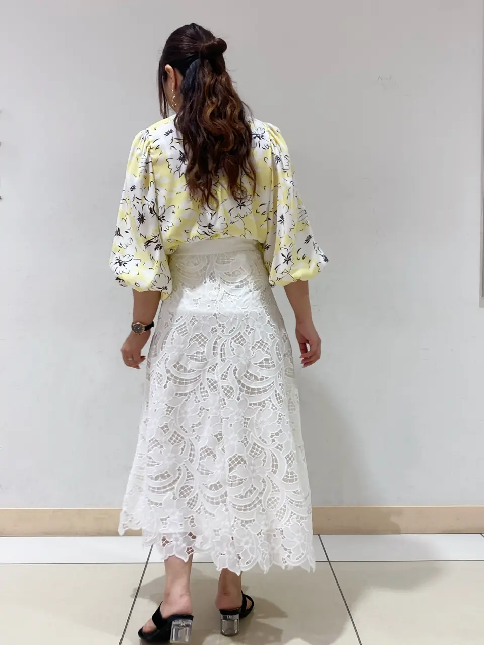 GRACE CONTINENTAL MOMOKO コーディネート画像