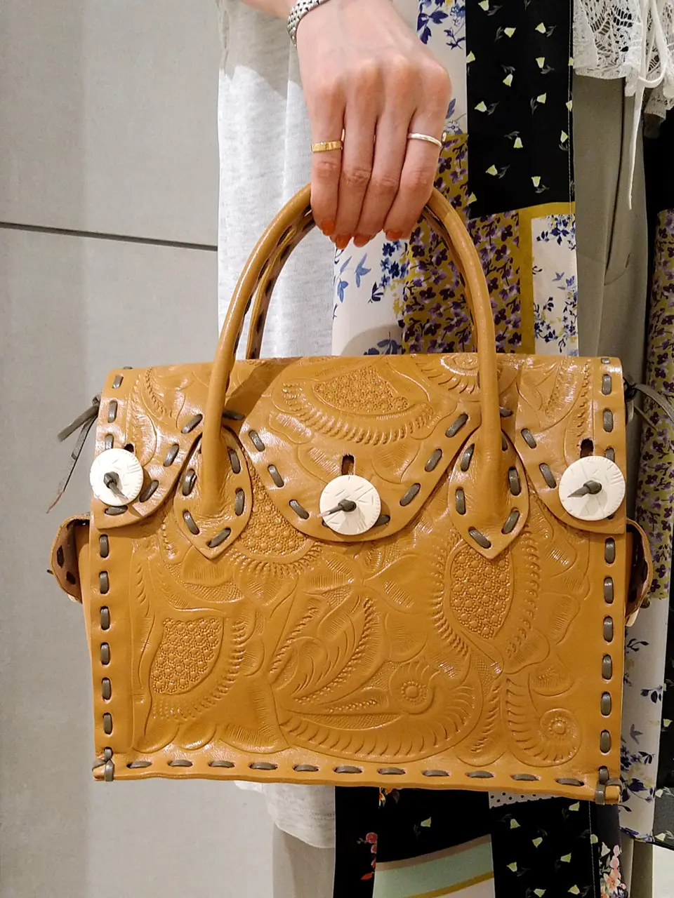 GRACE CONTINENTAL 今野　志保 コーディネート画像