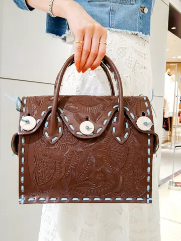 GRACE CONTINENTAL 今野　志保 コーディネート画像