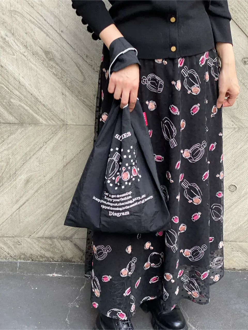 GRACE CONTINENTAL 青木育日 コーディネート画像