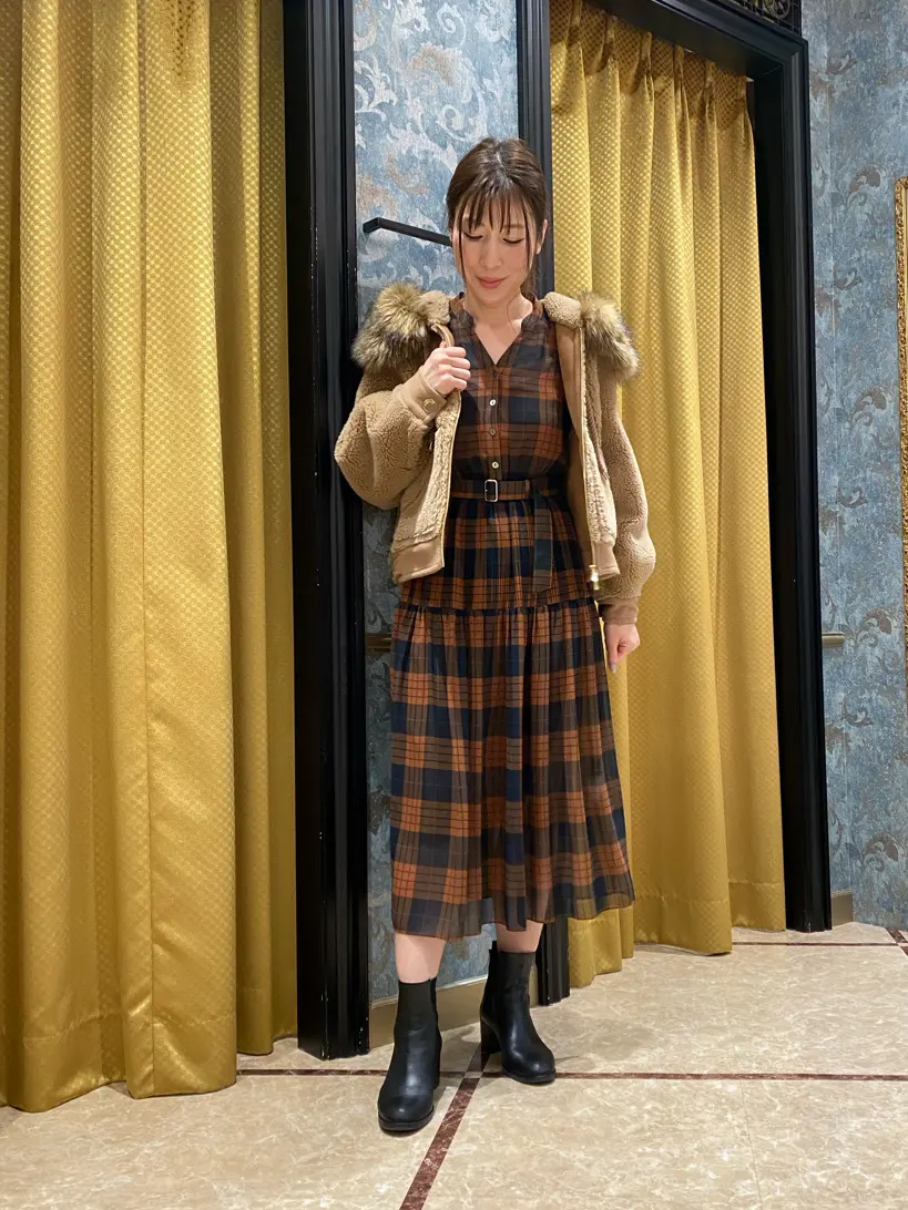 GRACE CONTINENTAL The Banquet 泉　智子 コーディネート画像