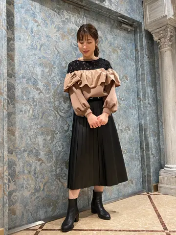 GRACE CONTINENTAL The Banquet 泉　智子 コーディネート画像