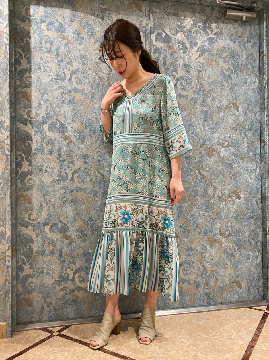 GRACE CONTINENTAL The Banquet 泉　智子 コーディネート画像