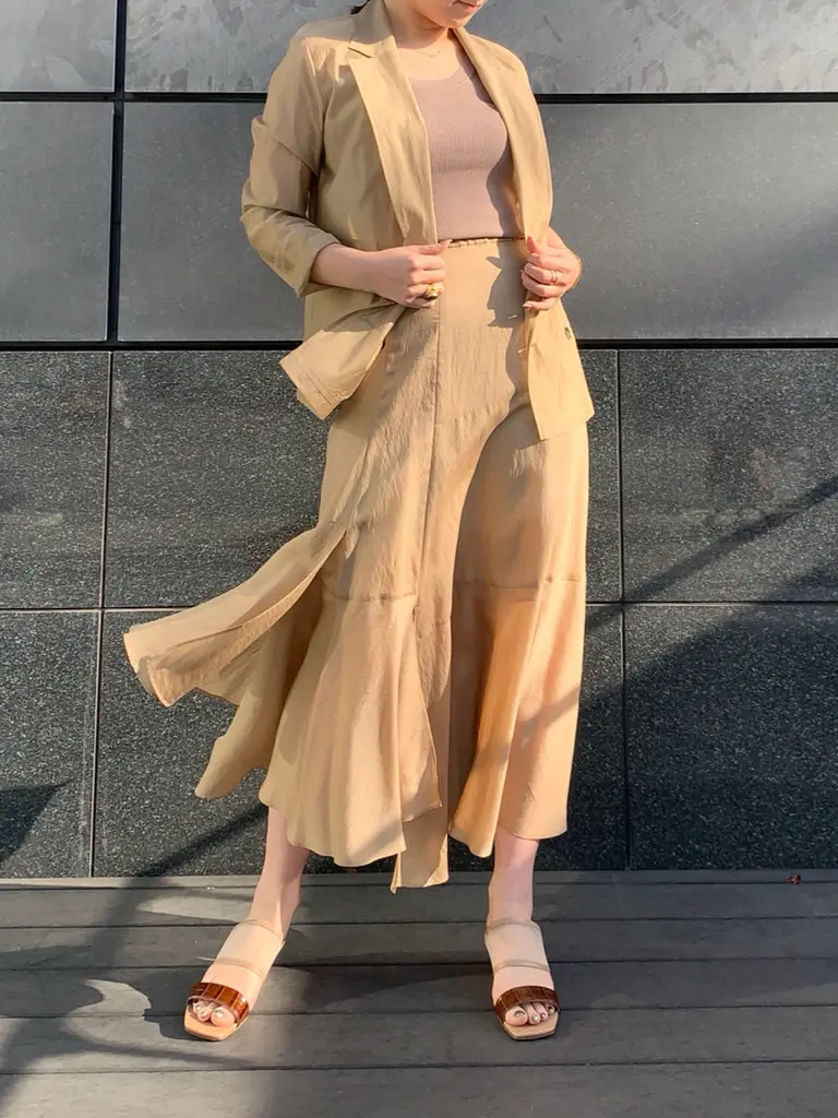 GRACE CONTINENTAL The Banquet 日笠　雅 コーディネート画像