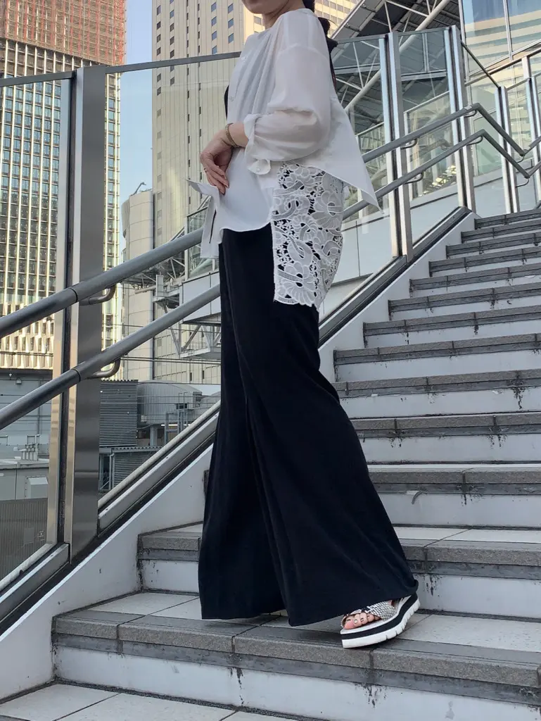 GRACE CONTINENTAL The Banquet 日笠　雅 コーディネート画像