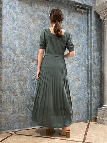 GRACE CONTINENTAL The Banquet 泉　智子 コーディネート画像