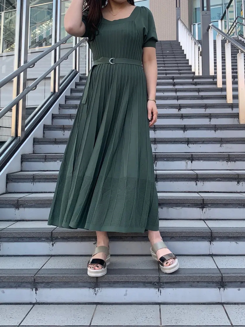 GRACE CONTINENTAL The Banquet 日笠　雅 コーディネート画像