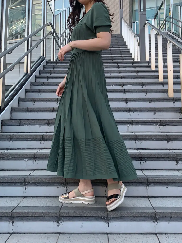 GRACE CONTINENTAL The Banquet 日笠　雅 コーディネート画像