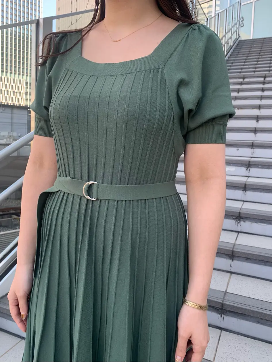 GRACE CONTINENTAL The Banquet 日笠　雅 コーディネート画像