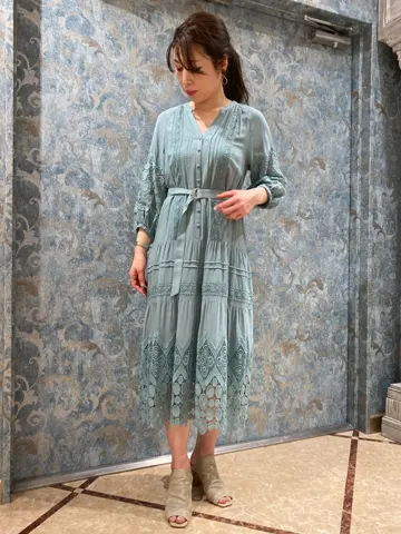 GRACE CONTINENTAL The Banquet 泉　智子 コーディネート画像