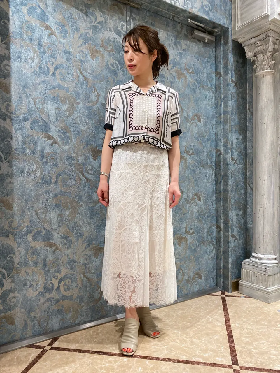 GRACE CONTINENTAL The Banquet 泉　智子 コーディネート画像