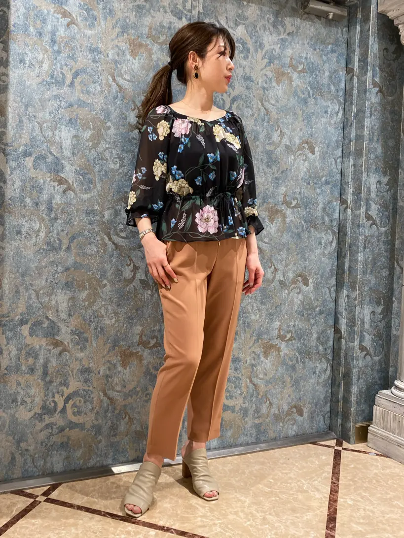 GRACE CONTINENTAL The Banquet 泉　智子 コーディネート画像