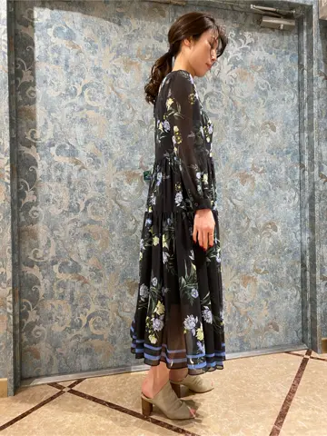 GRACE CONTINENTAL The Banquet 泉　智子 コーディネート画像