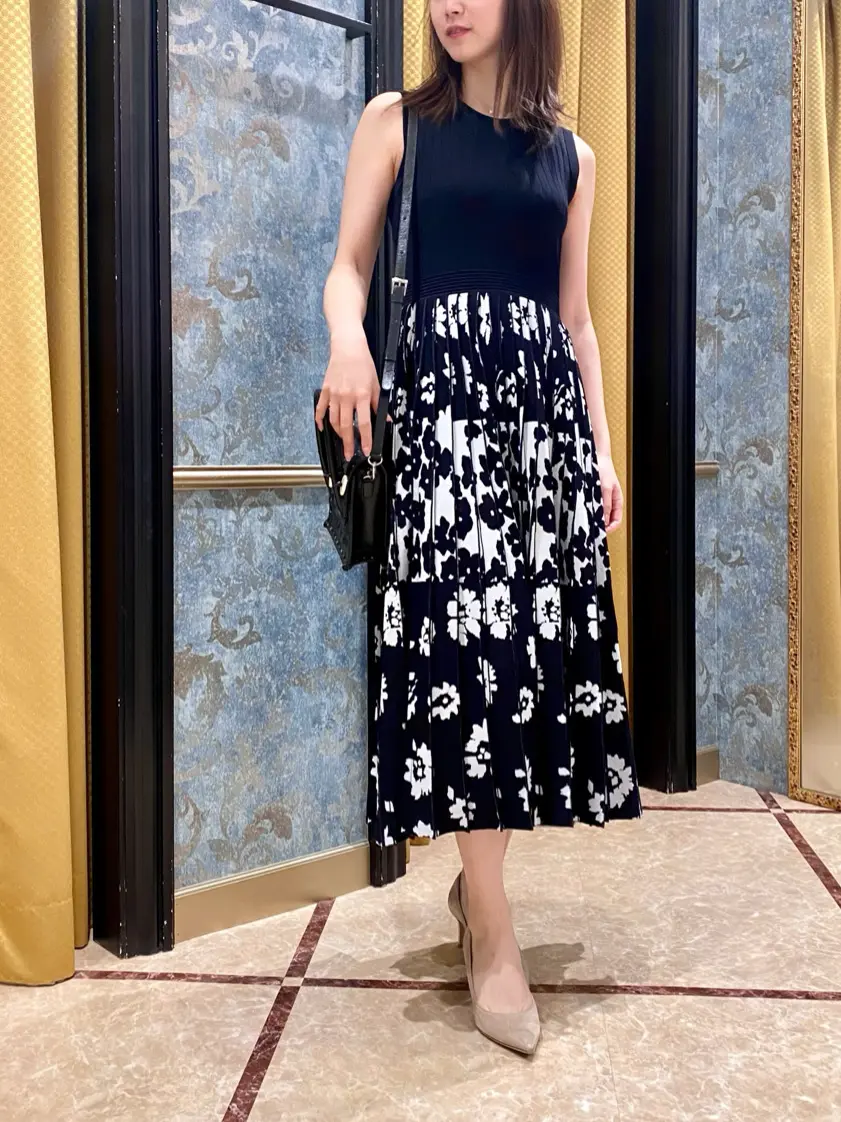 GRACE CONTINENTAL The Banquet Aya. コーディネート画像