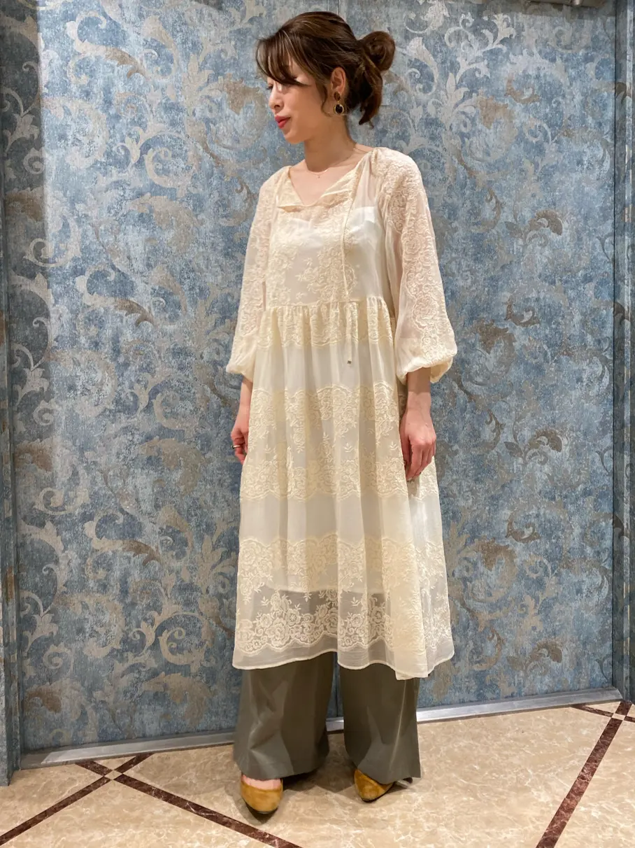 GRACE CONTINENTAL The Banquet 泉　智子 コーディネート画像