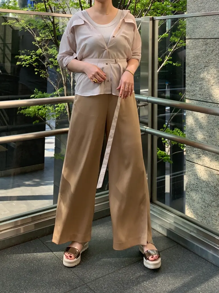 GRACE CONTINENTAL The Banquet 日笠　雅 コーディネート画像