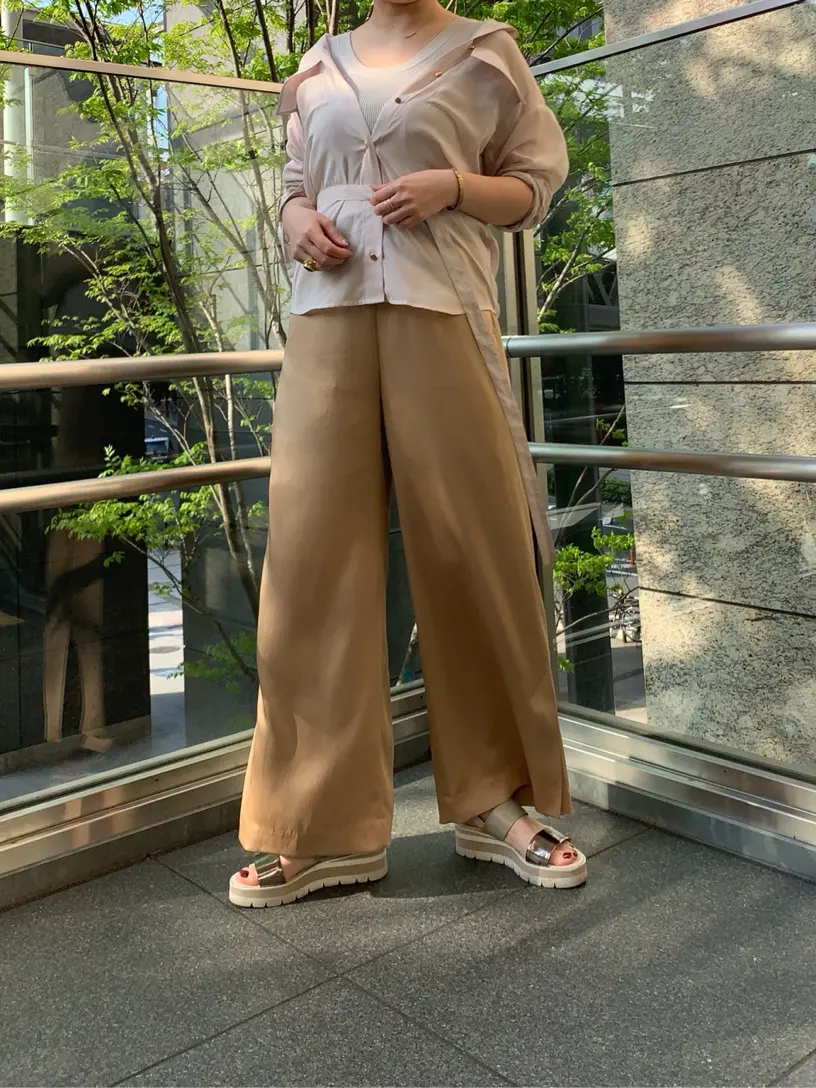 GRACE CONTINENTAL The Banquet 日笠　雅 コーディネート画像