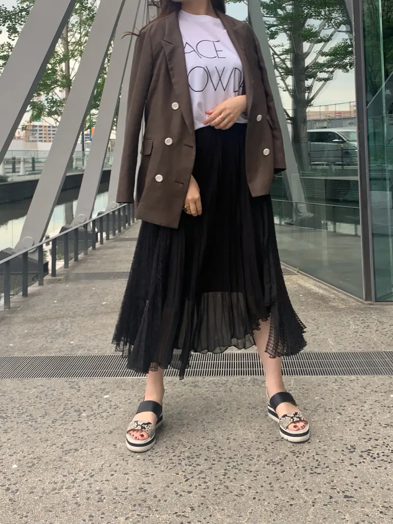 GRACE CONTINENTAL The Banquet 日笠　雅 コーディネート画像