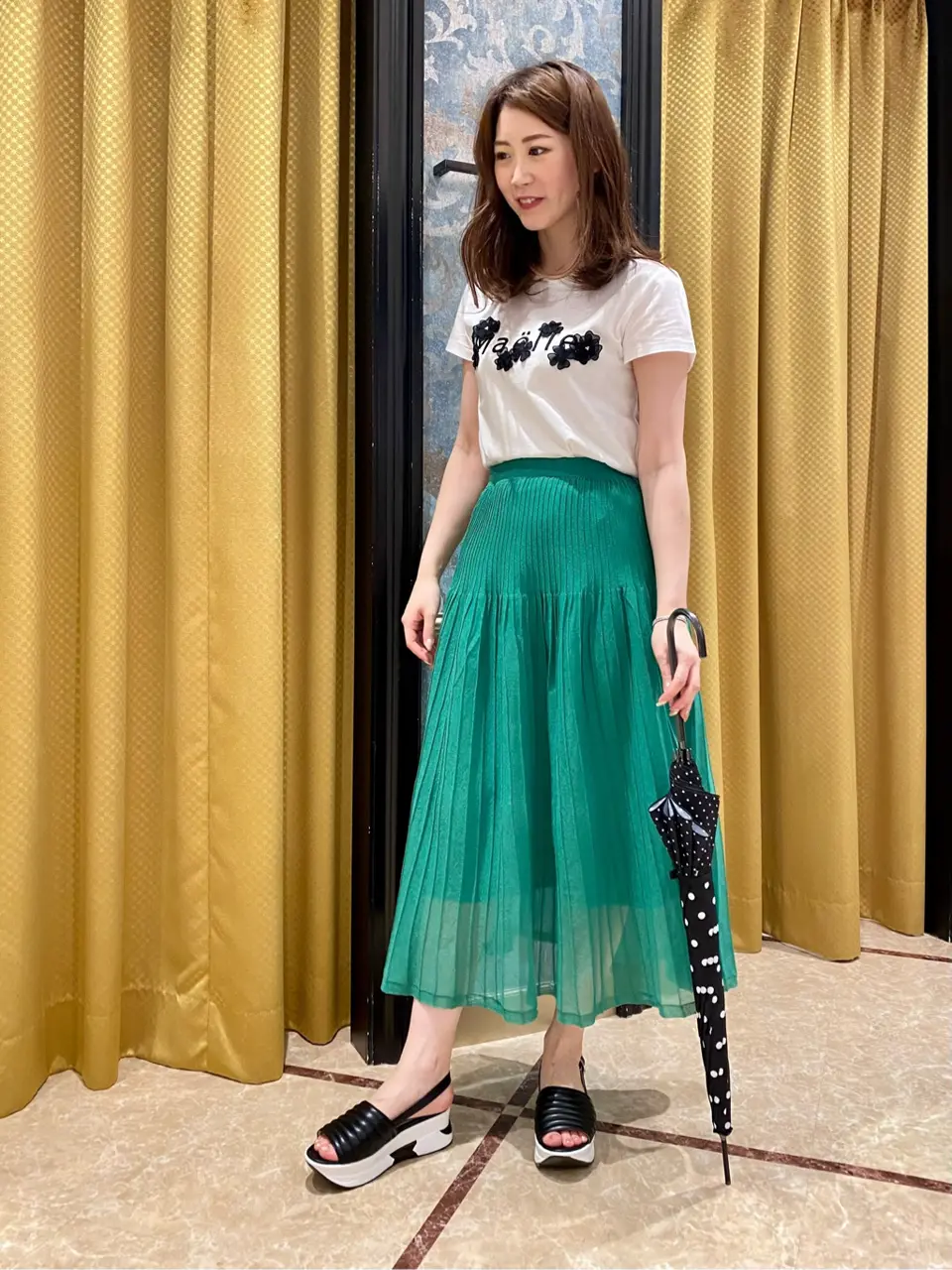 GRACE CONTINENTAL The Banquet Aya. コーディネート画像