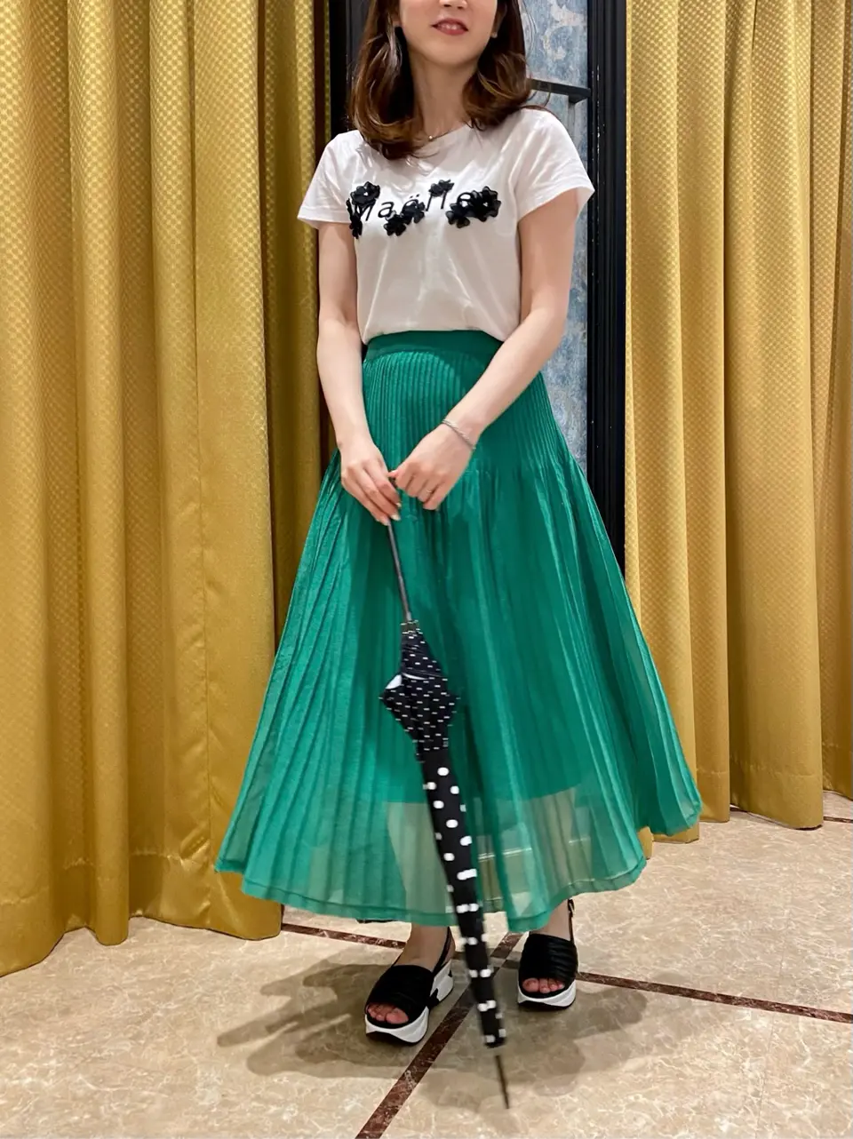 GRACE CONTINENTAL The Banquet Aya. コーディネート画像