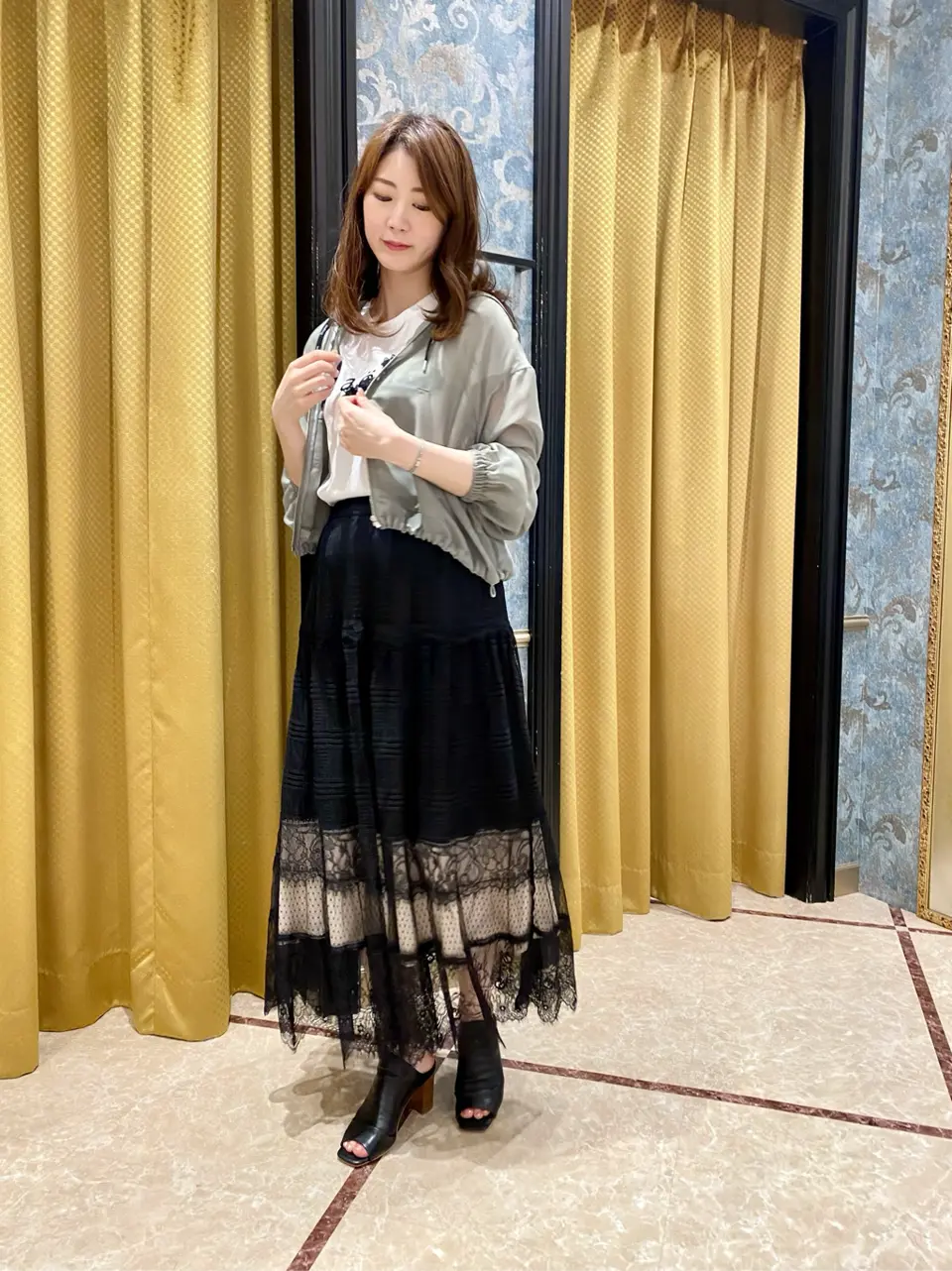 GRACE CONTINENTAL The Banquet Aya. コーディネート画像