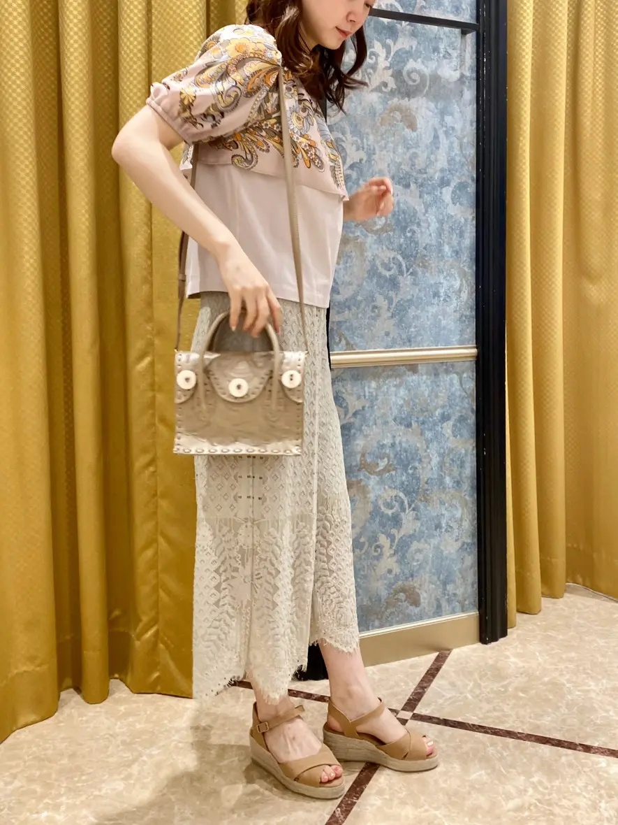 GRACE CONTINENTAL The Banquet Aya. コーディネート画像