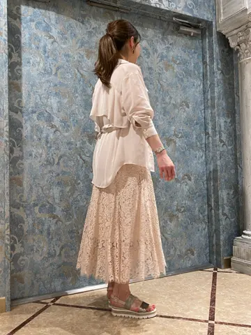 GRACE CONTINENTAL The Banquet 泉　智子 コーディネート画像