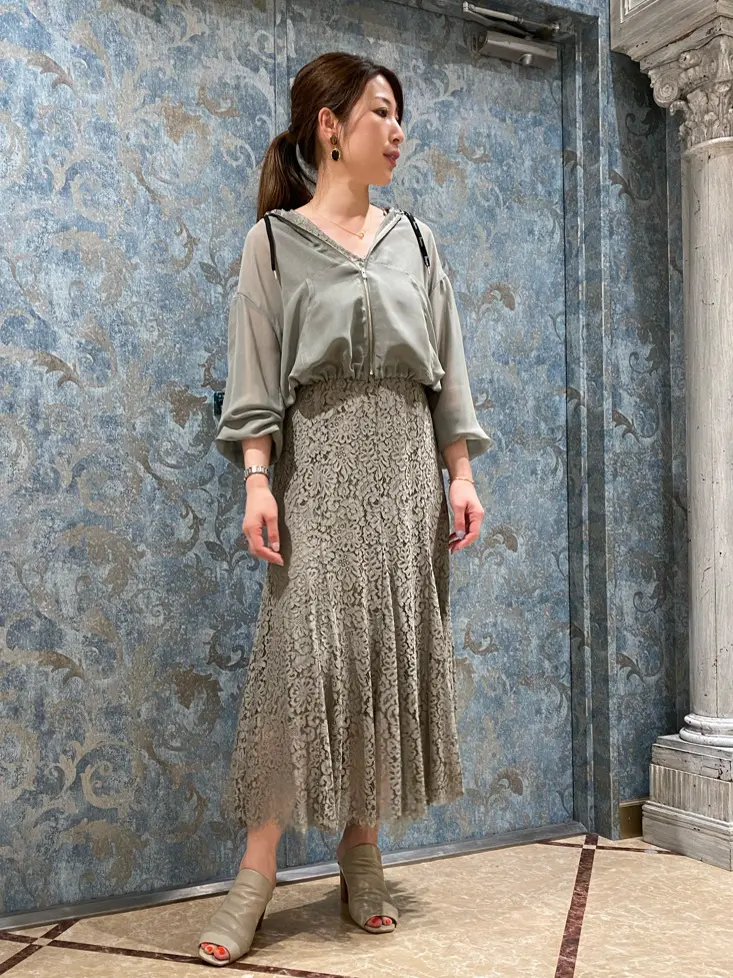 GRACE CONTINENTAL The Banquet 泉　智子 コーディネート画像