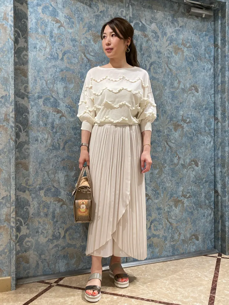 GRACE CONTINENTAL The Banquet 泉　智子 コーディネート画像