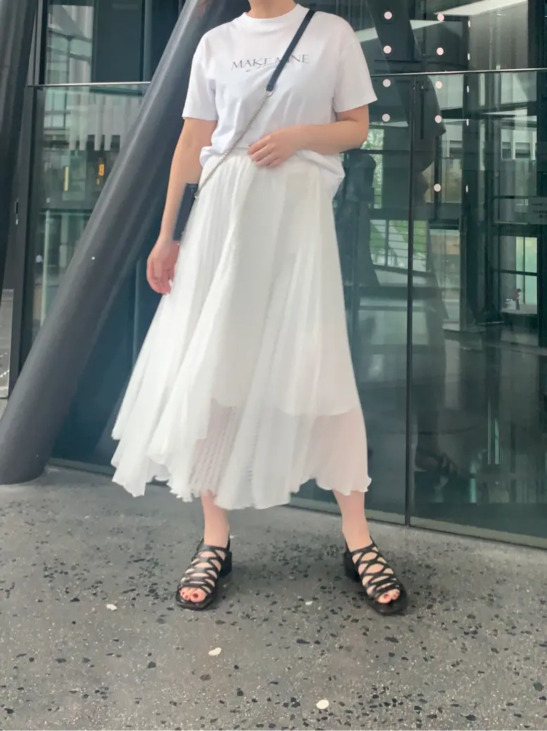 GRACE CONTINENTAL The Banquet 日笠　雅 コーディネート画像