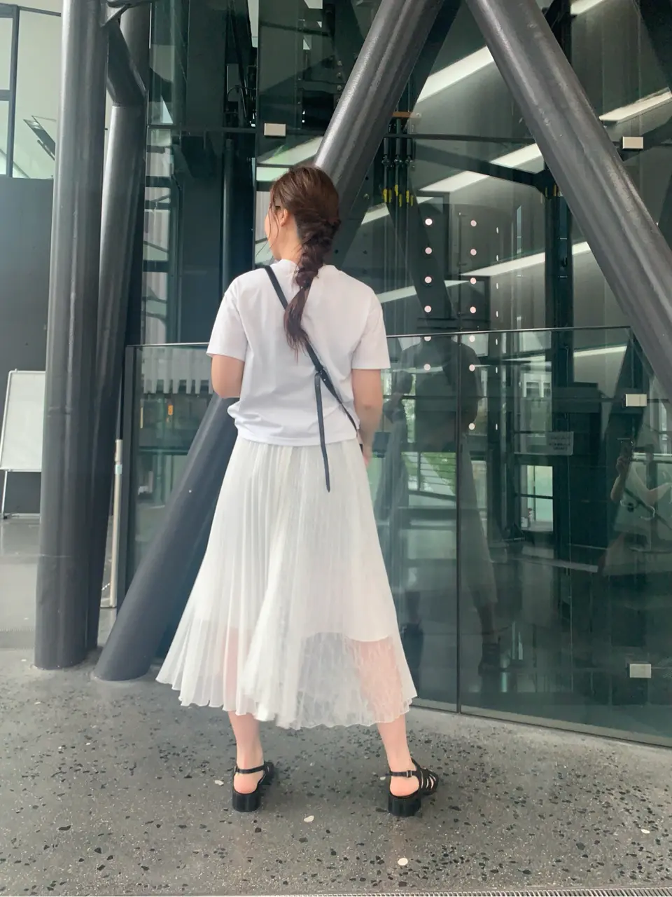 GRACE CONTINENTAL The Banquet 日笠　雅 コーディネート画像