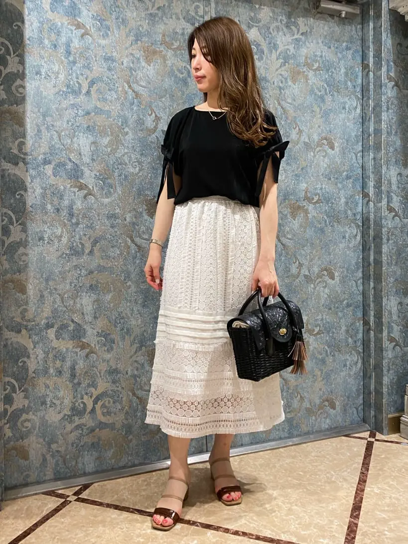 GRACE CONTINENTAL The Banquet 泉　智子 コーディネート画像