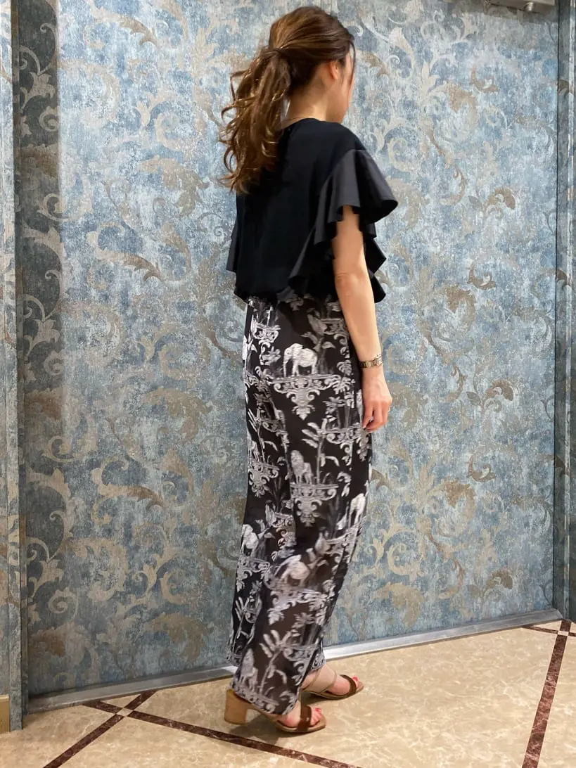 GRACE CONTINENTAL The Banquet 泉　智子 コーディネート画像