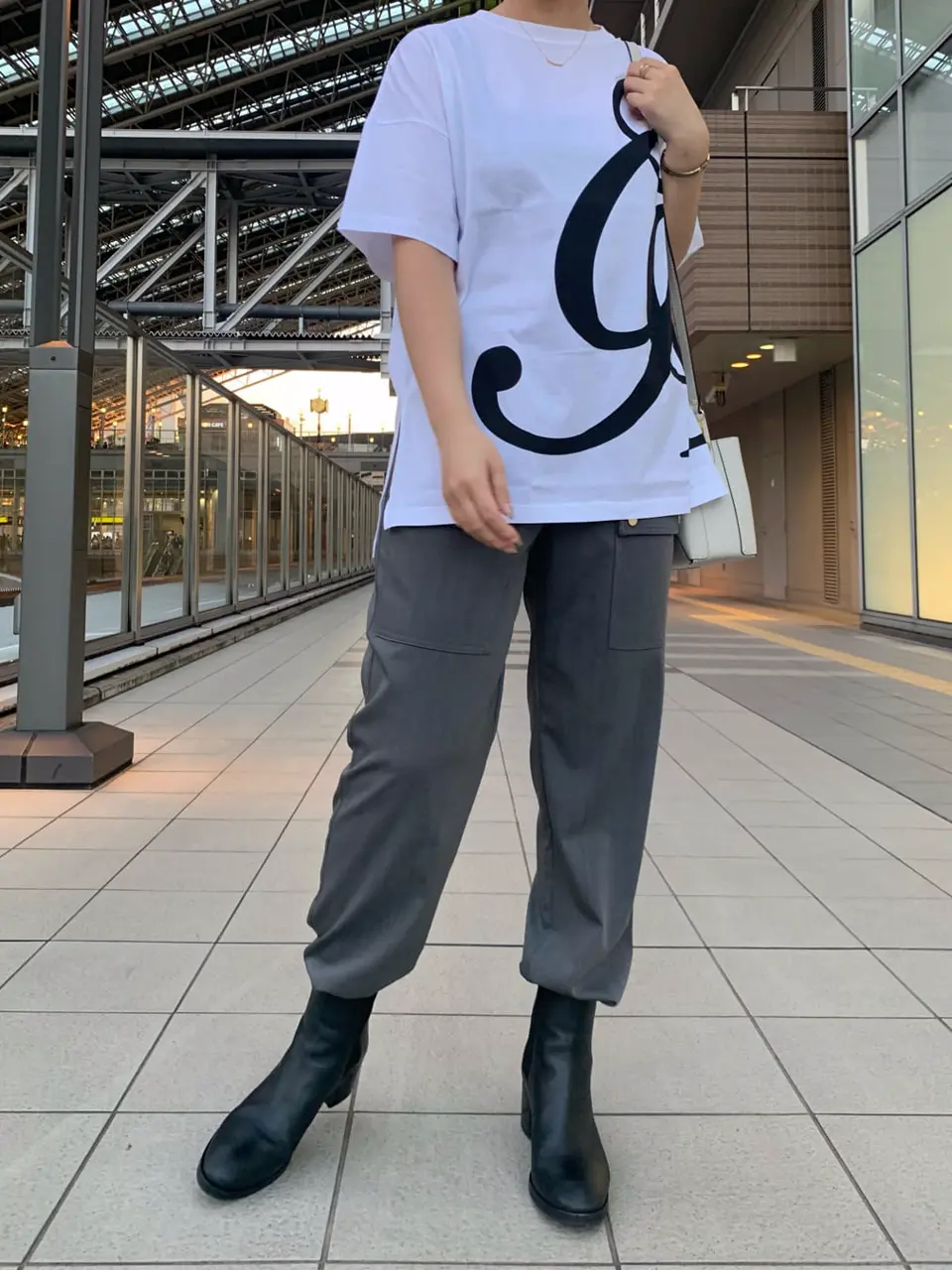 GRACE CONTINENTAL The Banquet 日笠　雅 コーディネート画像