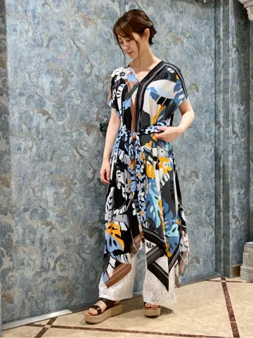 GRACE CONTINENTAL The Banquet Aya. コーディネート画像