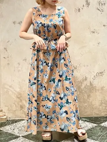 GRACE CONTINENTAL The Banquet SAYUMI Nagashima コーディネート画像