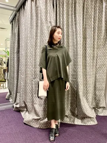 GRACE CONTINENTAL The Banquet eri コーディネート画像