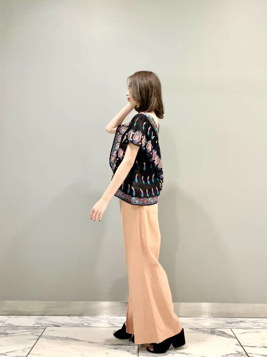 GRACE CONTINENTAL The Banquet eri コーディネート画像