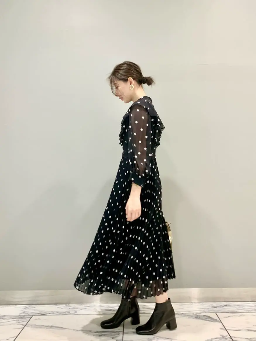 GRACE CONTINENTAL The Banquet eri コーディネート画像