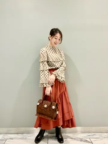 GRACE CONTINENTAL The Banquet eri コーディネート画像