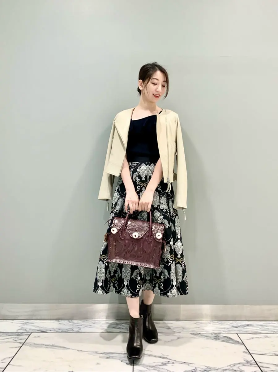 GRACE CONTINENTAL The Banquet eri コーディネート画像