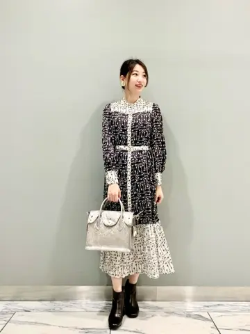 GRACE CONTINENTAL The Banquet eri コーディネート画像