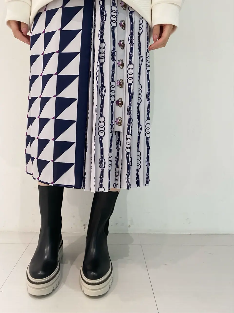 GRACE CONTINENTAL The Banquet Aya. コーディネート画像