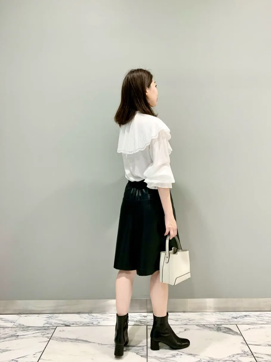 GRACE CONTINENTAL The Banquet eri コーディネート画像