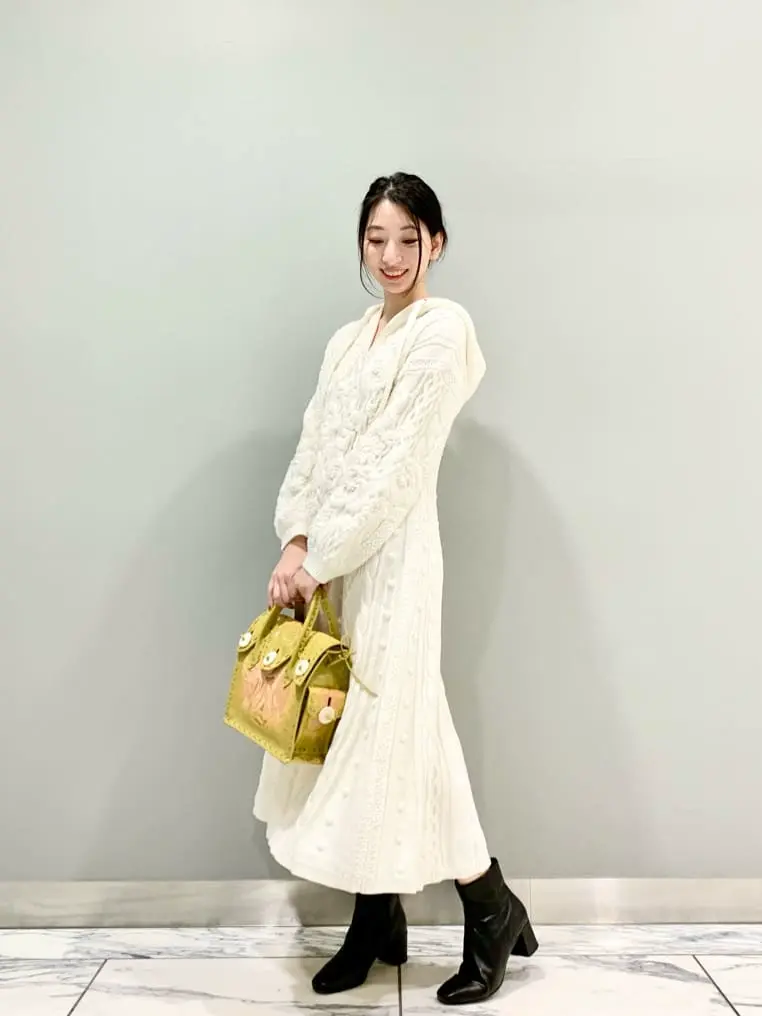 GRACE CONTINENTAL The Banquet eri コーディネート画像