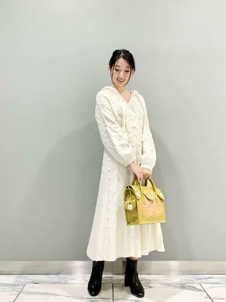 GRACE CONTINENTAL The Banquet eri コーディネート画像