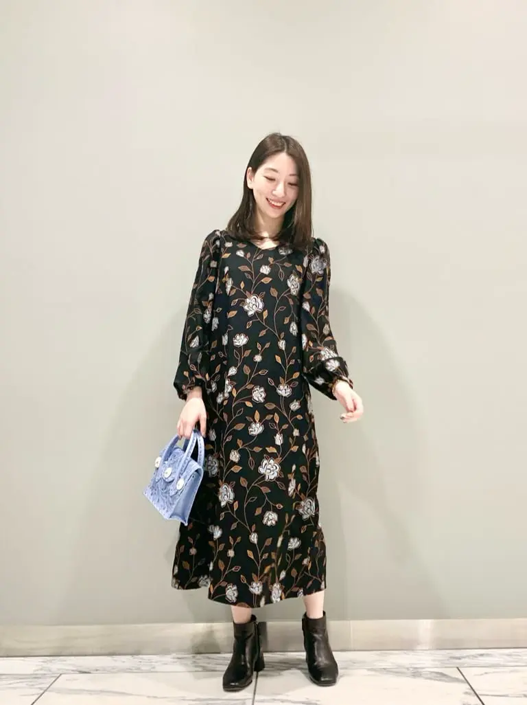 GRACE CONTINENTAL The Banquet eri コーディネート画像