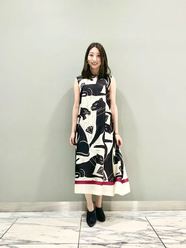 GRACE CONTINENTAL The Banquet eri コーディネート画像