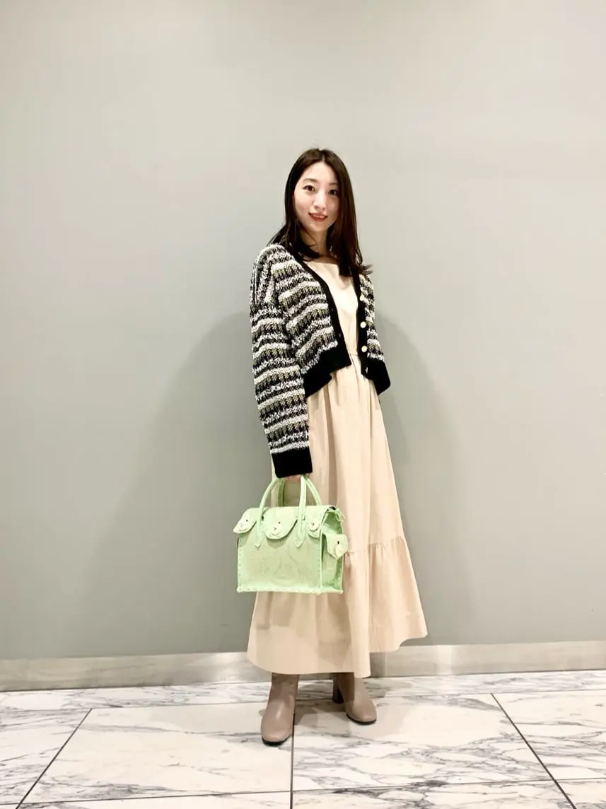 GRACE CONTINENTAL The Banquet eri コーディネート画像