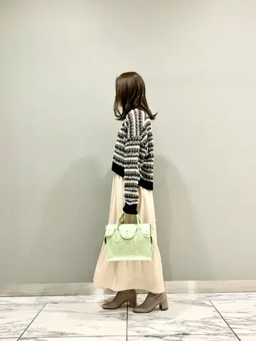 GRACE CONTINENTAL The Banquet eri コーディネート画像